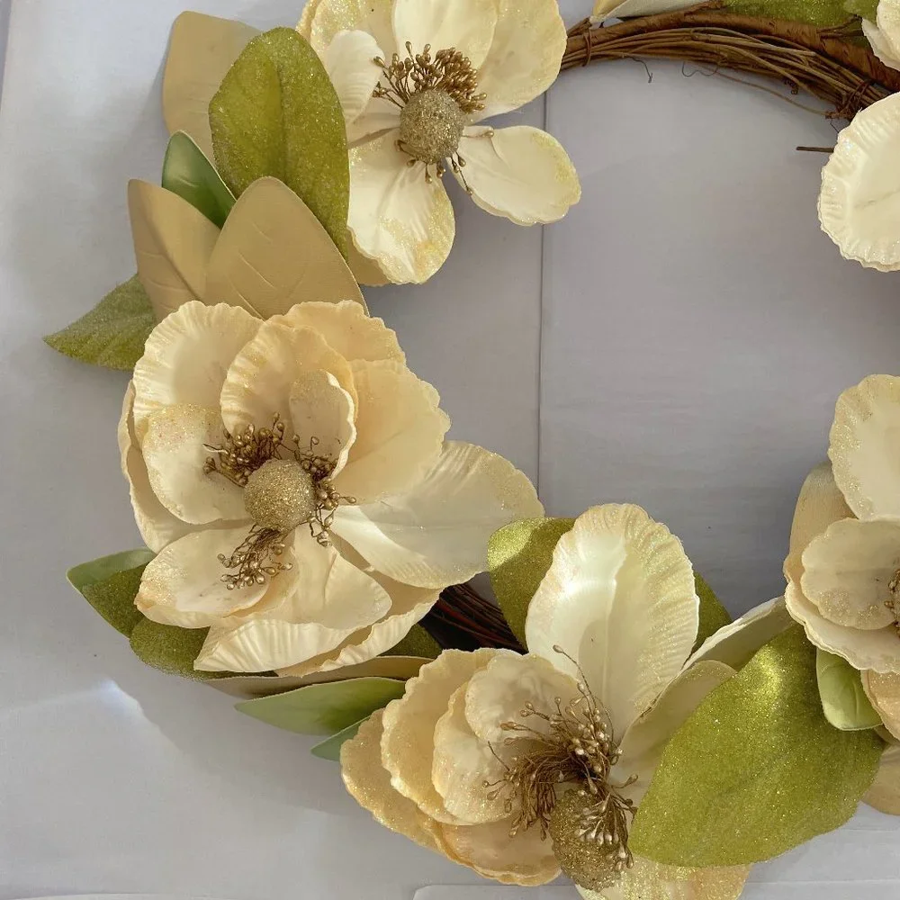 Anthropologie Glittered Hibiscus Flower Wreath Holiday Christmas Wall Door Decor
